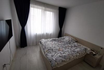 Apartament cu 2 camere semidecomandat, mobilat în Vlahuță