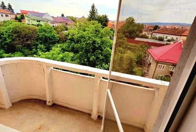 Apartament cu 2 camere decomandat în Central - 4