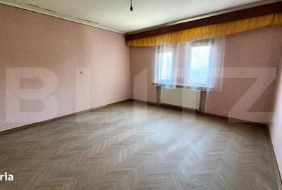 Casă cu 3 camere în Aurel Vlaicu
