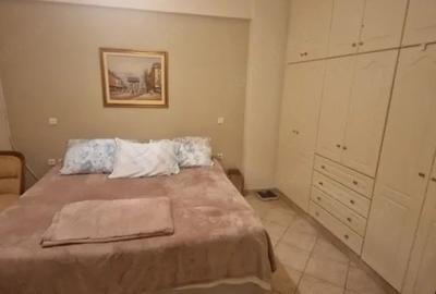 Apartament cu 2 camere decomandat în Berceni