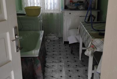 Casă cu 5 camere cu Teren 147 Mp în Gruia - 5