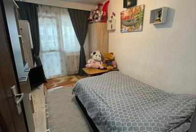 Apartament cu 4 camere decomandat, mobilat în Cetate - 3