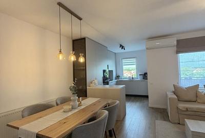 Apartament cu 3 camere semidecomandat în Central - 2