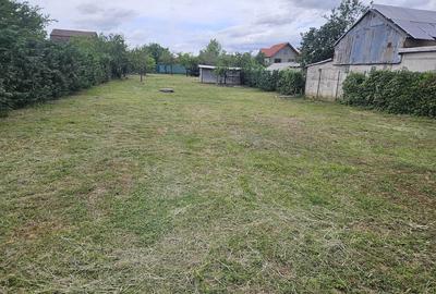Teren de 1743 mp, în Central - 12