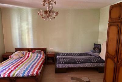 Casă cu 2 camere cu Teren 400 Mp în Central