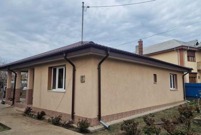 Casă cu 4 camere în Șendreni