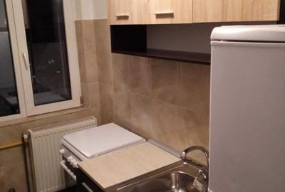 Apartament cu 2 camere decomandat în Micro 6 - 1