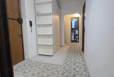 Apartament cu 2 camere decomandat în Costin Georgian