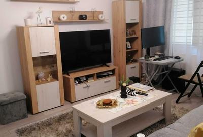 Apartament cu 3 camere decomandat în Central - 1