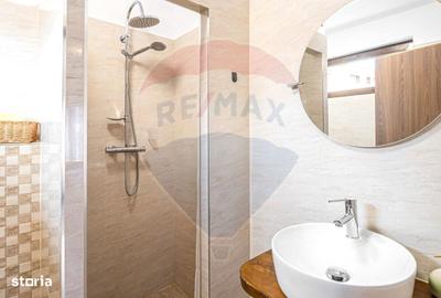 Casă cu 7 camere cu Teren 860 Mp în Central - 3