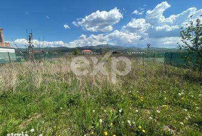 Teren de 600 mp, în Cristian