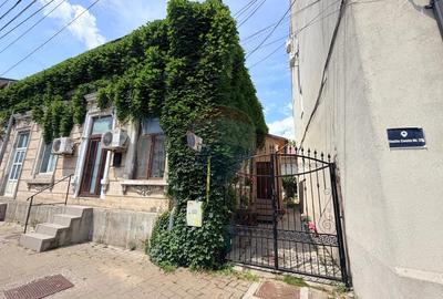 Casă în Piața Unirii