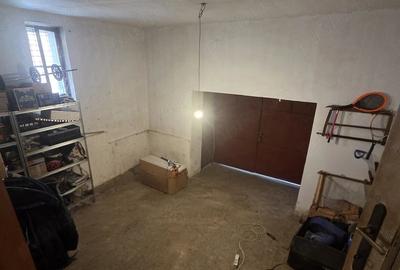 Casă cu 6 camere cu Teren 262 Mp în Sud
