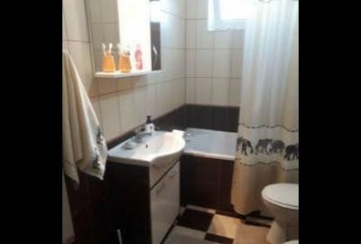 Casă cu 2 camere cu Teren 2000 Mp în Dincani
