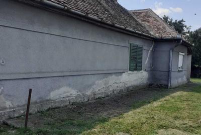 Casă cu 4 camere în Terezian