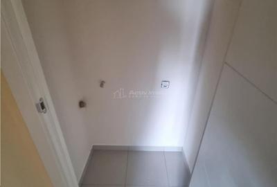 Apartament cu 5 camere decomandat în Central