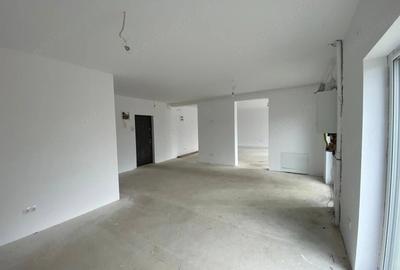 Spațiu comercial, de 73 mp, în Central