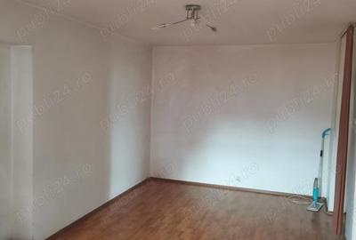 Apartament cu 3 camere decomandat în Central - 2