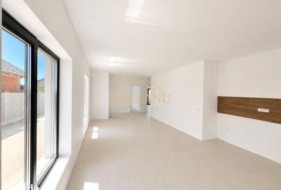 Casă cu 4 camere cu Teren 531 Mp în Șag