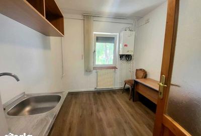 Apartament cu 4 camere, mobilat în Central - 3
