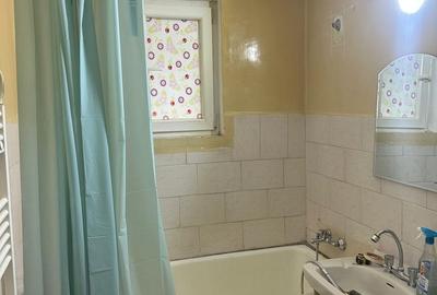 Apartament cu 2 camere în Podu Roș