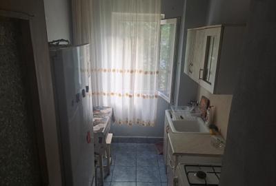 Apartament cu 2 camere semidecomandat în Șimnicu de Jos - 2