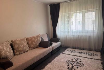 Apartament cu 2 camere decomandat în Obor