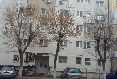 Garsonieră în 9 Mai - 2