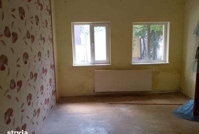 Casă cu 4 camere cu Teren 283 Mp în Independenței - 5