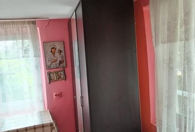 Casă cu 3 camere cu Teren 1100 Mp în Costești