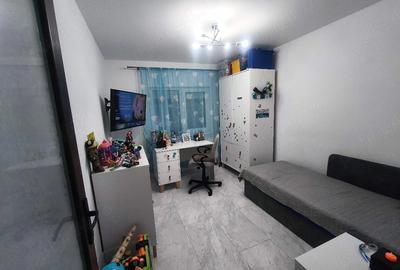 Apartament cu 3 camere semidecomandat în IAR - 5