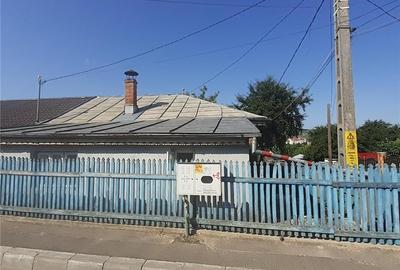 Casă cu 3 camere cu Teren 400 Mp în Huși