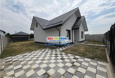 Casă cu 4 camere cu Teren 500 Mp în Domnești