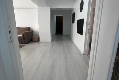 Apartament cu 4 camere în Central - 12