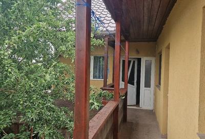Casă cu 10 camere cu Teren 300 Mp în Central - 4