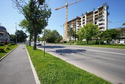 Spațiu comercial, de 163.67999267578 mp, în Berceni