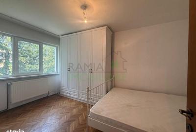 Apartament cu 4 camere decomandat în Triaj