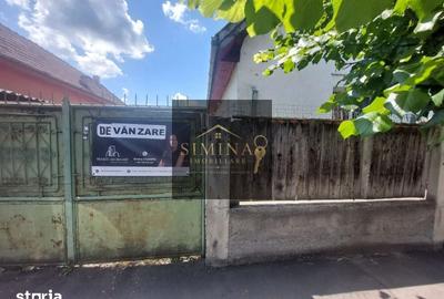 Casă cu 3 camere cu Canalizare în Rovinari - 1
