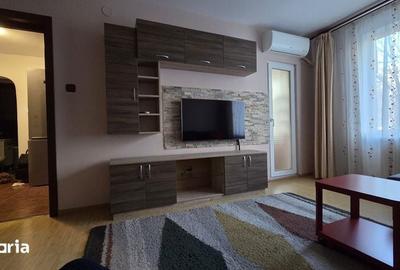 Apartament cu 2 camere decomandat în Titan