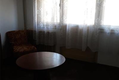 Apartament cu 3 camere semidecomandat în Central - 6