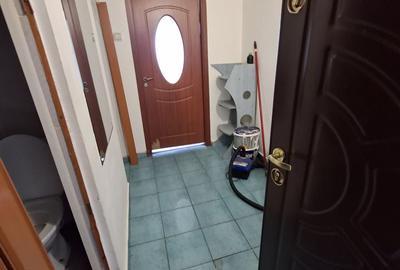 Garsonieră decomandată în Podu Roș