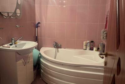 Apartament cu 3 camere decomandat în Central - 4