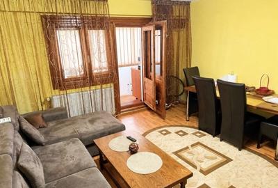 Apartament cu 2 camere semidecomandat în Rovine - 1
