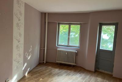 Apartament decomandat în Crângași