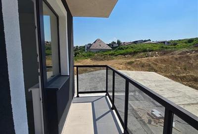 Apartament cu 2 camere decomandat în Bucium - 7