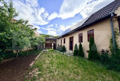 Casă cu 2 camere cu Teren 500 Mp în Gârbova