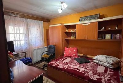 Apartament cu 3 camere semidecomandat în Autogară - 4