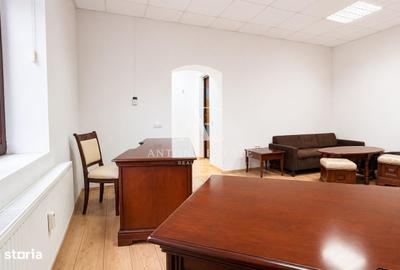 Spațiu comercial, de 40 mp, în Central