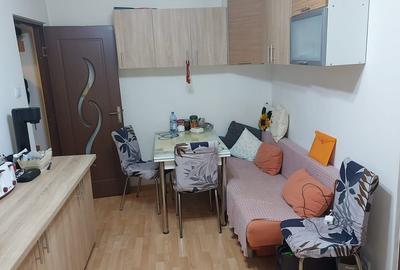 Apartament cu 2 camere semidecomandat în Țerova