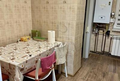 Apartament cu 3 camere semidecomandat în Dâmbovița - 4